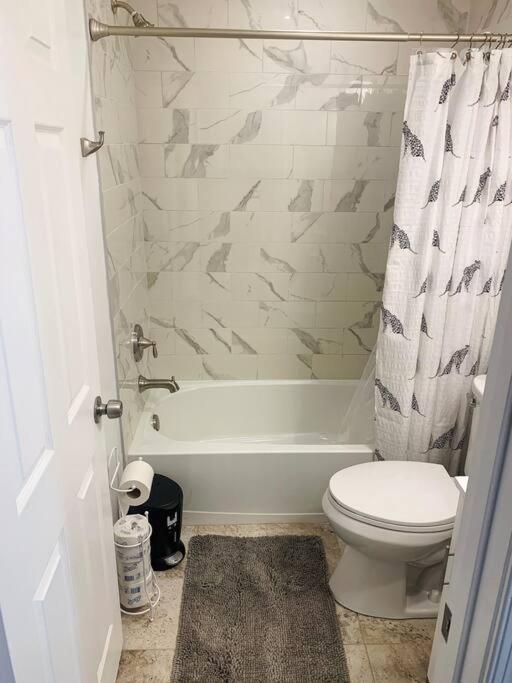 בלטימור Cozy Modern Apt In The Heart Of Fells Point! מראה חיצוני תמונה